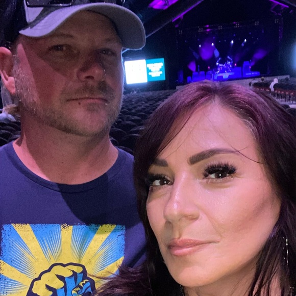 Meet your Posher, Gina - Picture 4 of 5